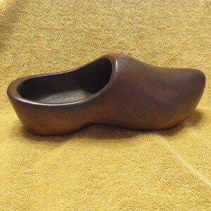 Dutch / Holland Wooden Shoe Wall Hanging -- Beautiful Wood Grain -- UNIQUE!